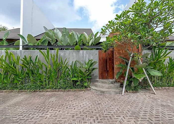 Casanina Ubud Hotel